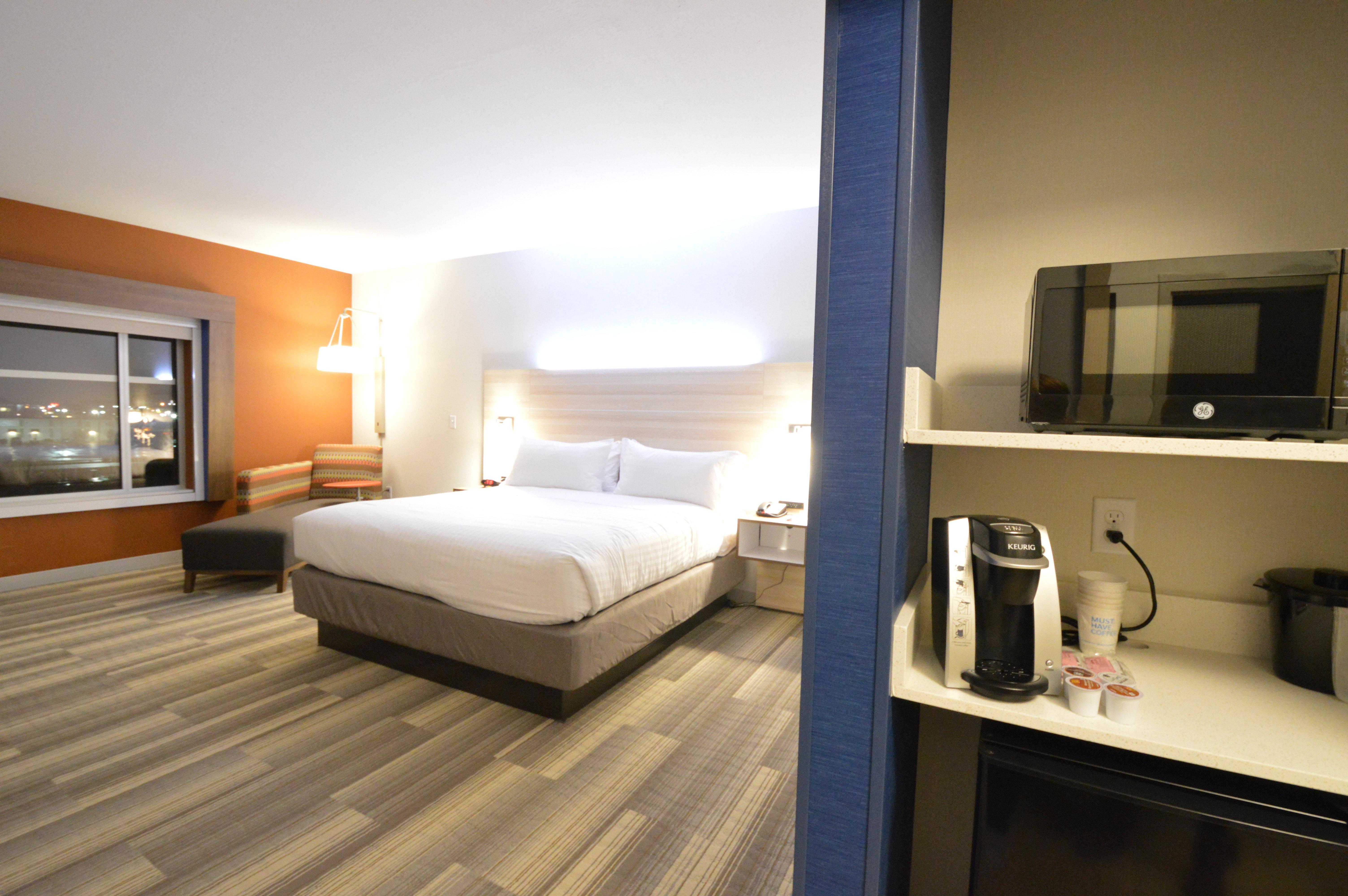 Holiday Inn Express & Suites Toledo South - Perrysburg By Ihg Экстерьер фото