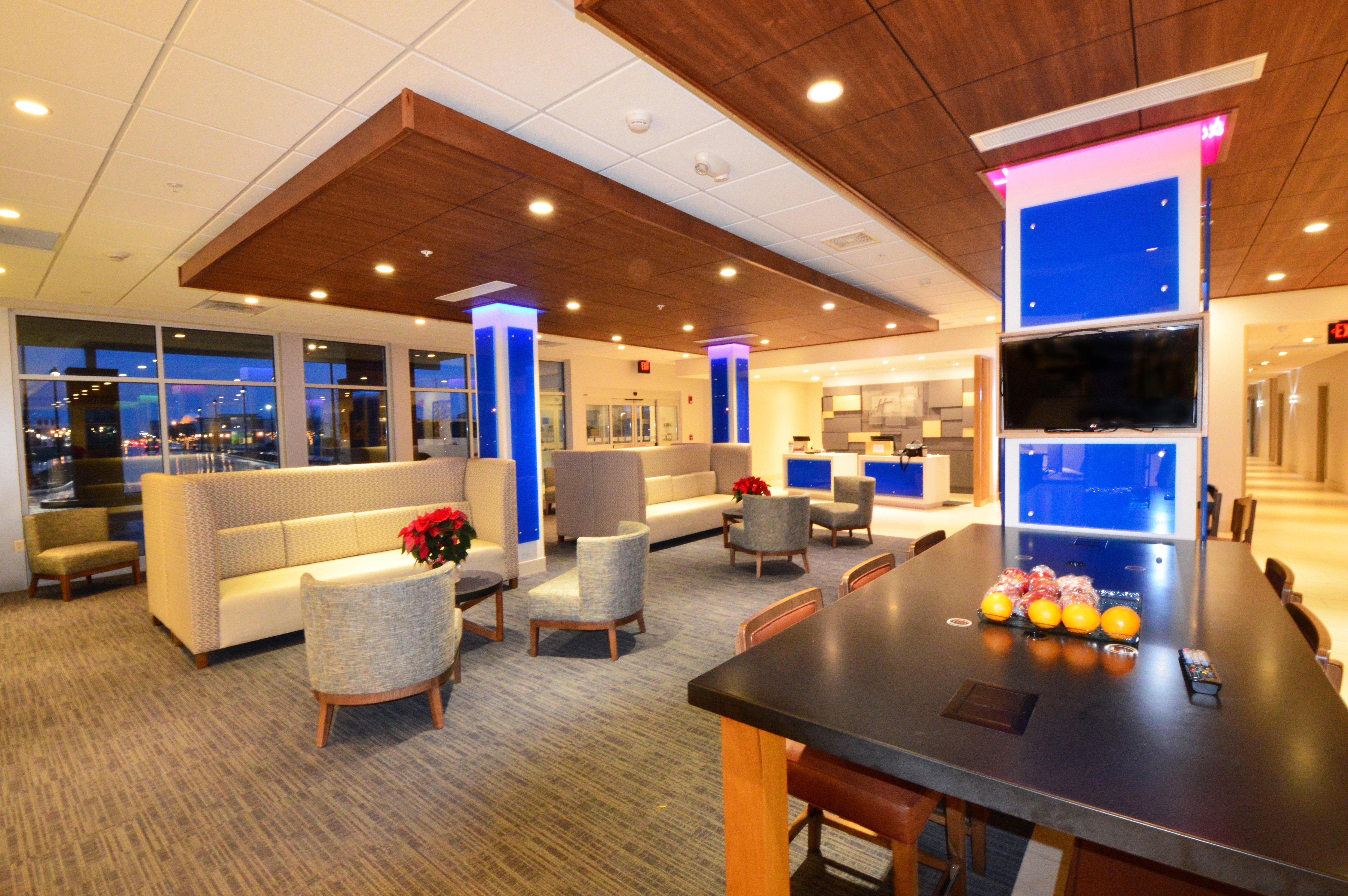Holiday Inn Express & Suites Toledo South - Perrysburg By Ihg Экстерьер фото